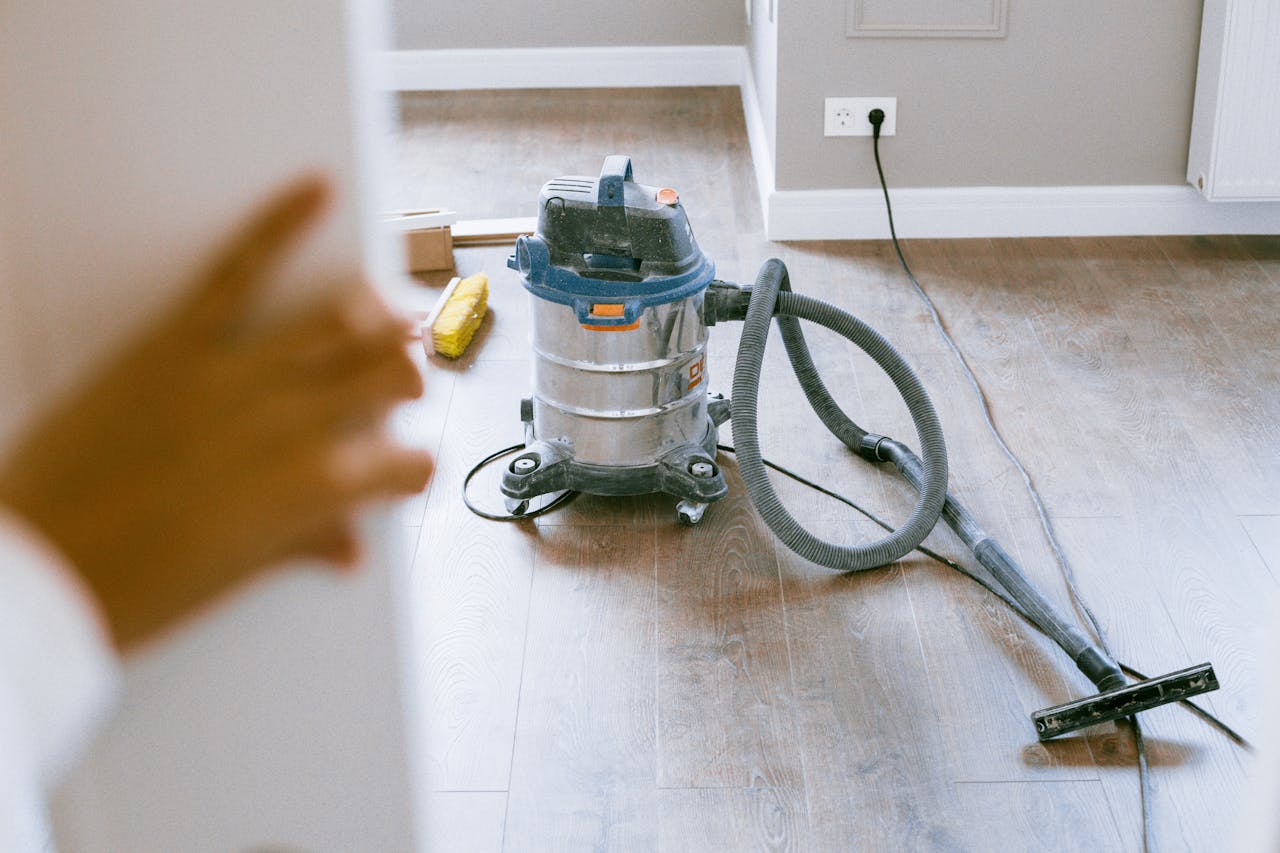 services-02 Industrial vacuum cleaner in a newly renovated apartment for a spotless finish.